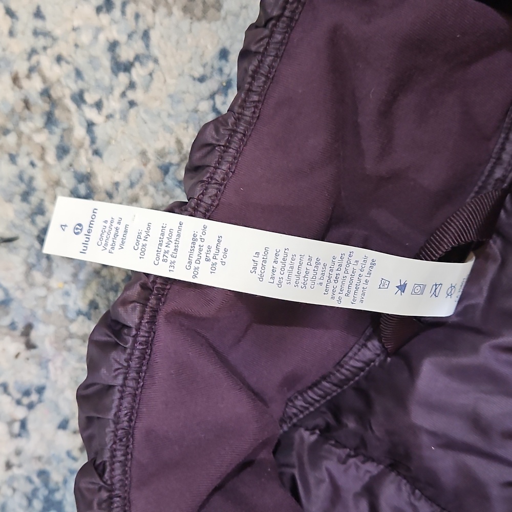 Lululemon Down For A Run Vest - Picture 9 of 12